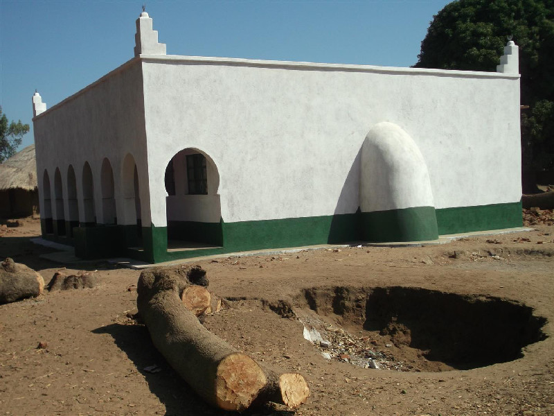The Masjid which has been painted in simple yet visually appealing green and white, will provide a comfortable and tranquil environment for the Malawian people 